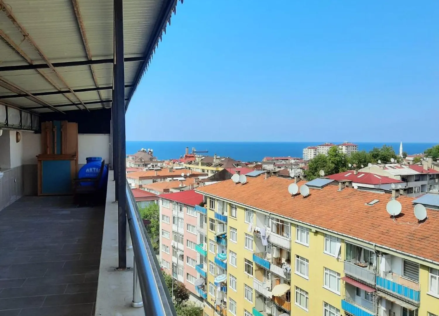 Deniz Manzarali Teras Cati Kati Apartment Trabzon