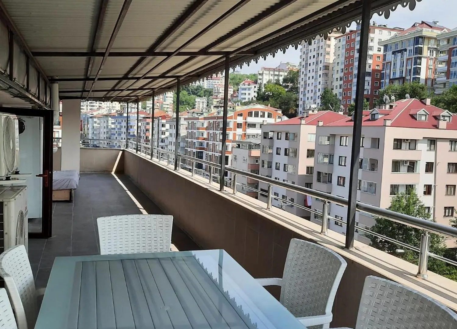 Deniz Manzarali Teras Cati Kati Apartment Trabzon