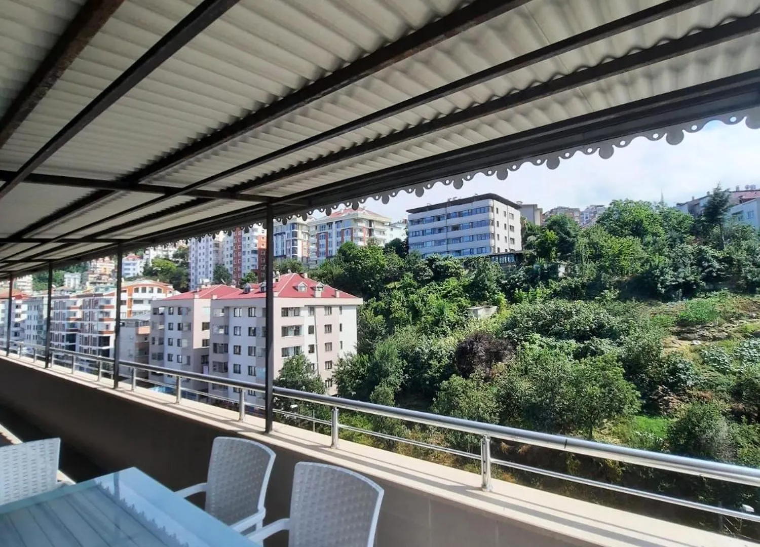 Deniz Manzarali Teras Cati Kati Apartment Trabzon Turkey
